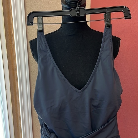 NEW Shade and Shore Charcoal Wrap Tie One Piece Swimsuit Size L - Picture 3 of 8